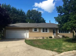 1307 Columbus Ave, Albert Lea, MN 56007