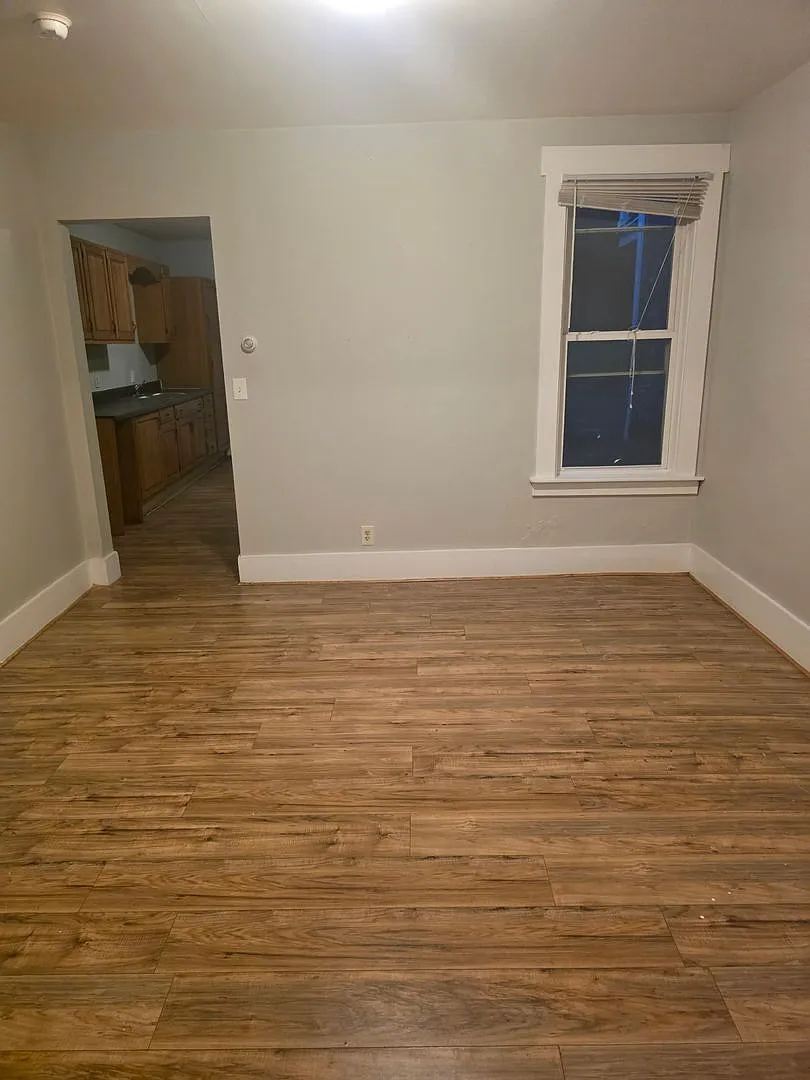 Spacious 4-Bedroom Home in Lancaster $1,750/Month — Photo 4