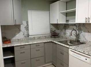 1877 Washington Ave, Melbourne, FL 32935