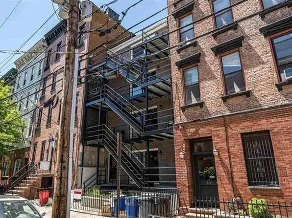 130 Madison Street image 1 of 7