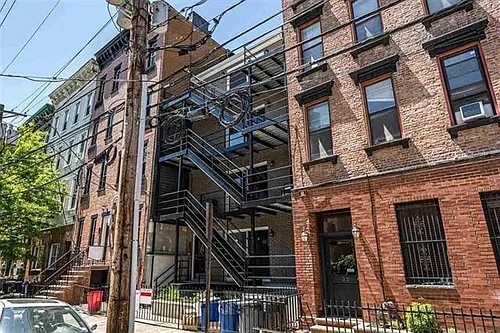 130 Madison St #4 Photo 1