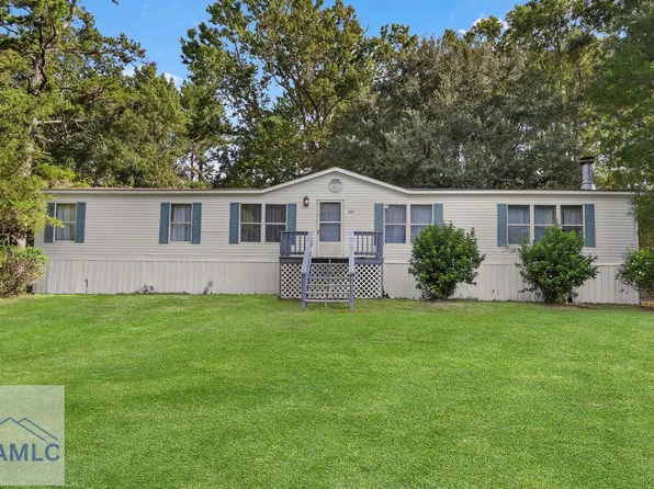 208 River Oak Dr, Bloomingdale, GA 31302