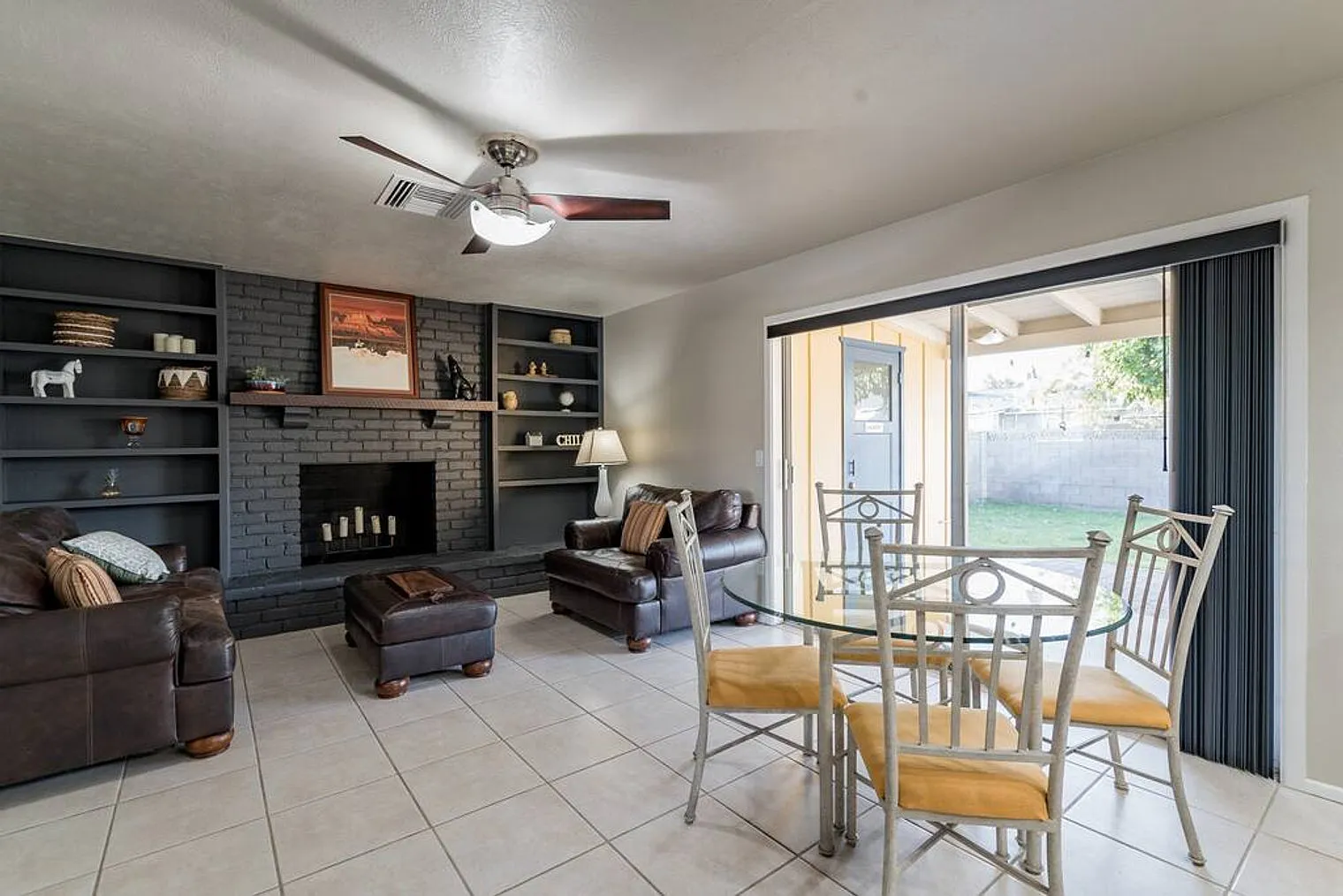 4 bed, 2.0 bath, 1991 sqft, $3,902 — Photo 3