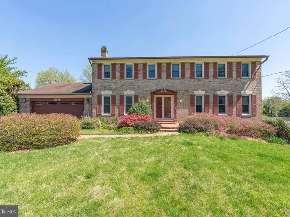 11611 Toulone Dr, Potomac, MD 20854