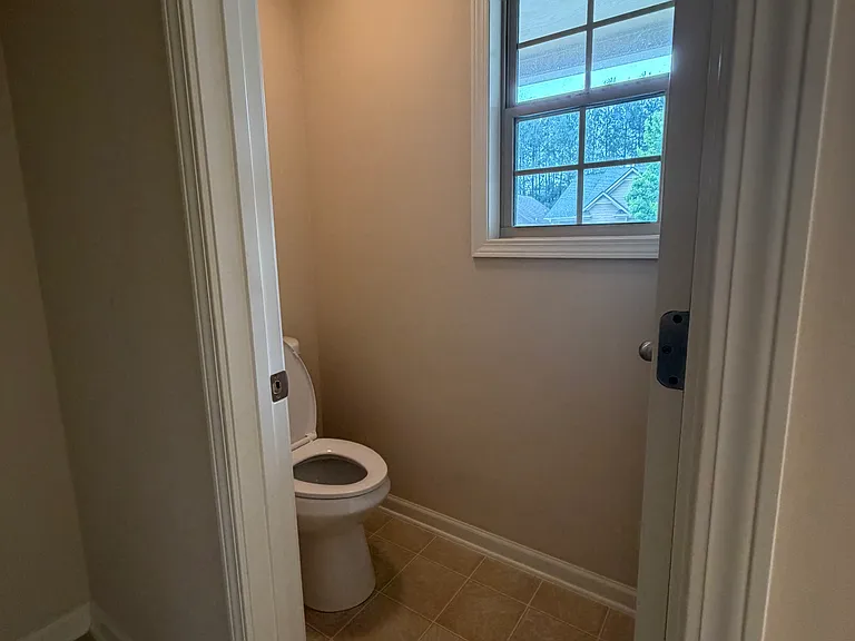 104 Thorncrest Ct — Photo 10