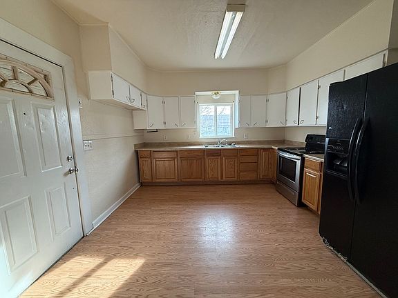 5th image of 215-229 S Chelan Ave #229-C