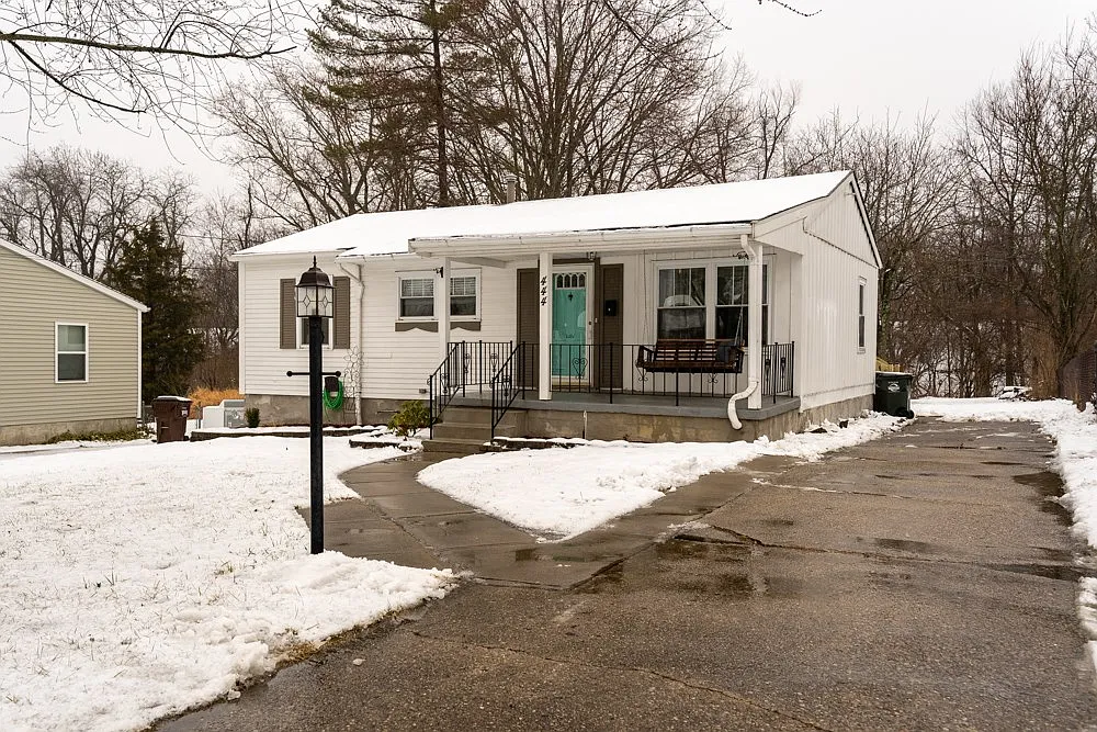 444 Caldwell Dr photo 1
