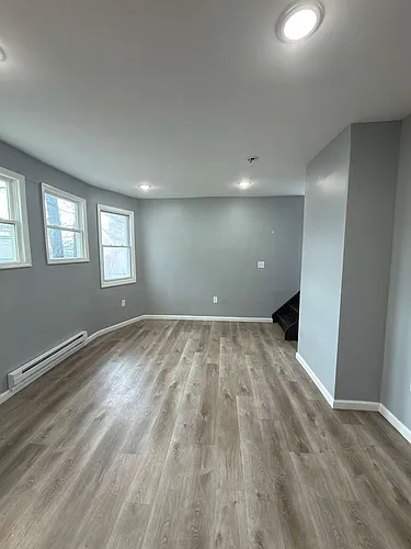 11 Grove Ter Photo 1