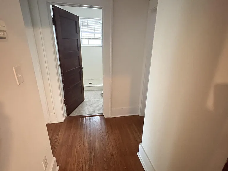 110 S College Ave — Photo 8
