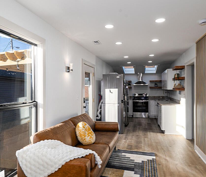 1st image of 2003 Jackson St