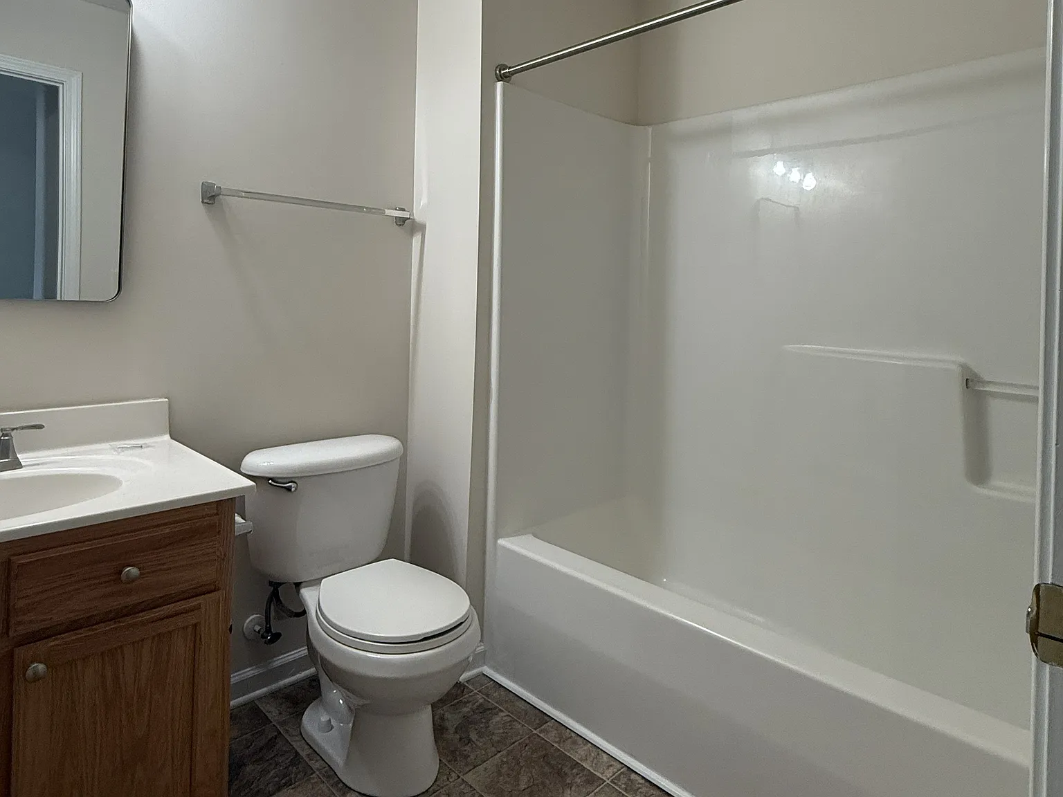 3 bed, 2.5 bath, 1448 sqft, $1,850 — Photo 3