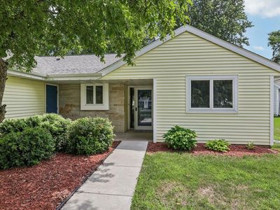 405 Lawn Street, Cambridge, WI, 53523