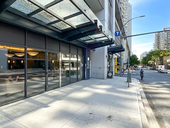 4th image of 888 Carnarvon St #1803