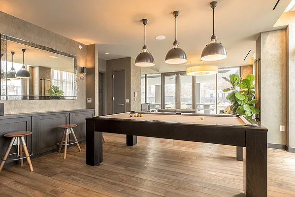 Rented by Bold New York | media 15