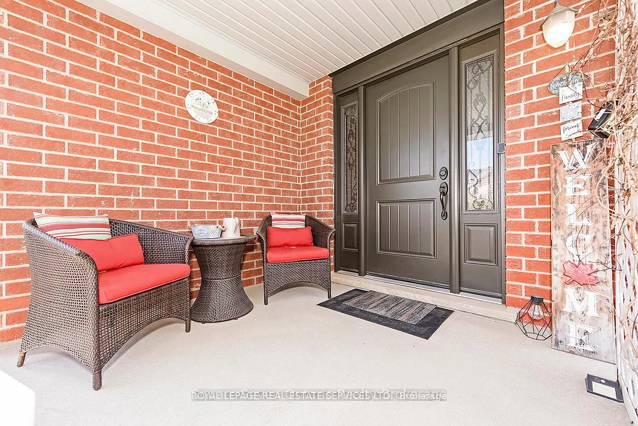 4 bed, $3,650 — Photo 2