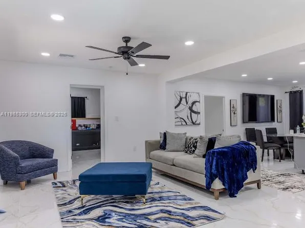 666 NE 164th Ter, Miami, FL 33162