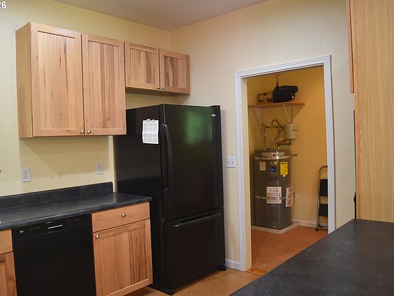 4th image of 25811 Siuslaw River Rd