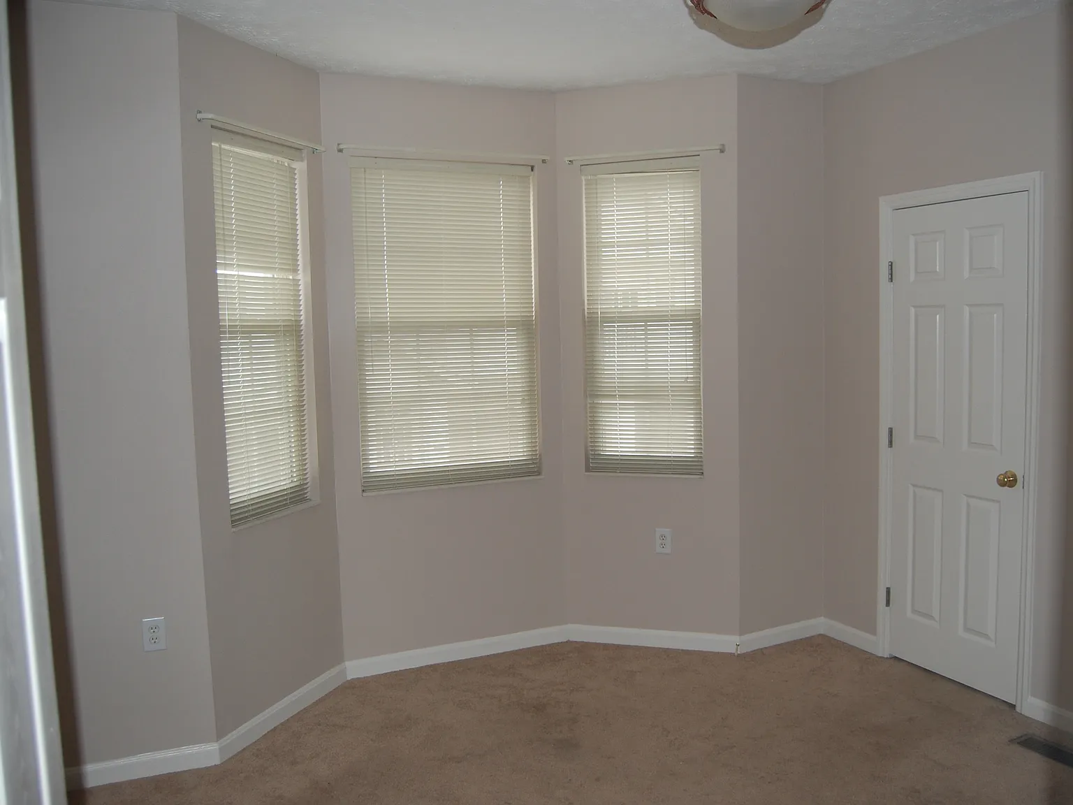 7601F Mansion Cir — Photo 4
