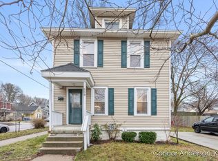 658 Sherman St SE, Grand Rapids, MI 49503
