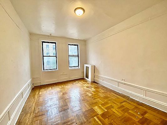 3rd image of 286 Fort Washington Ave APT 2I