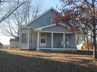 813 William St, Effingham, KS 66023