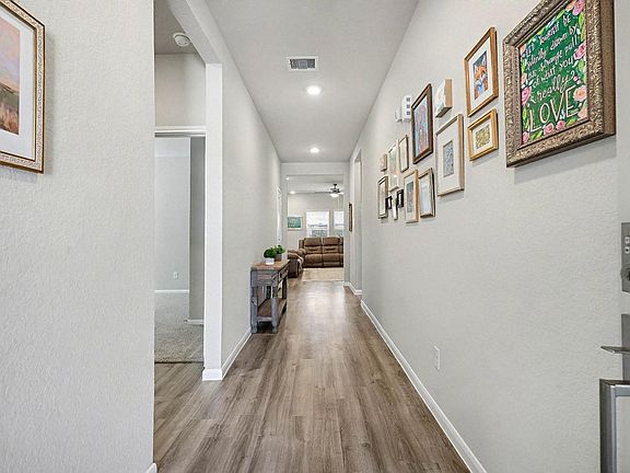 5th image of 7627 Fremantle Ln