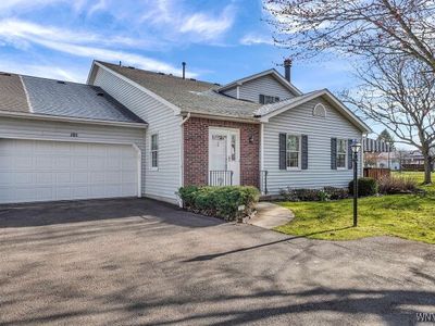 101 Stepping Stone Ln, Orchard Park, NY, 14127