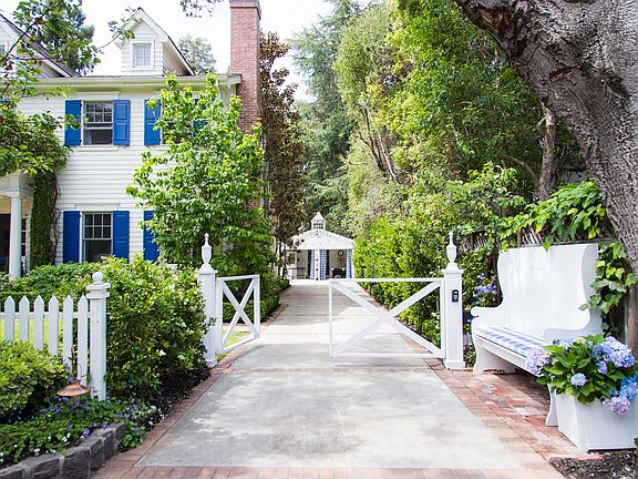 3rd image of 375 San Mateo Dr