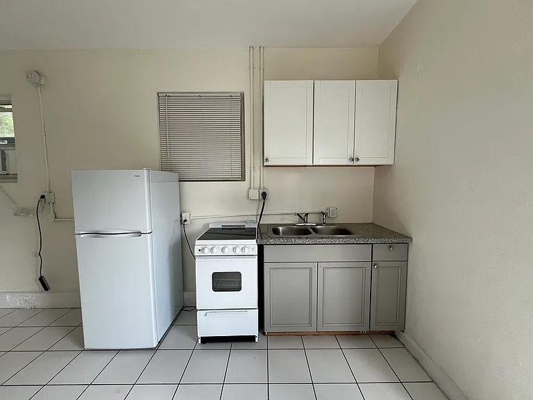 622 S Federal Hwy #9 — Photo 4