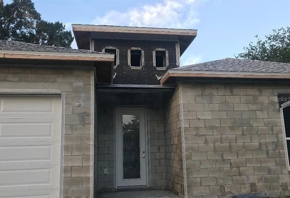 1st image of 2123 W Paris St