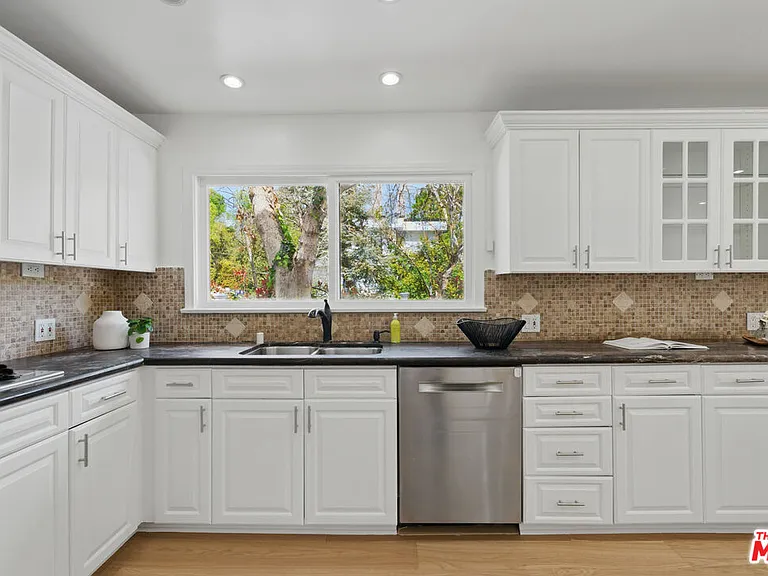 5220 Melvin Ave — Photo 14