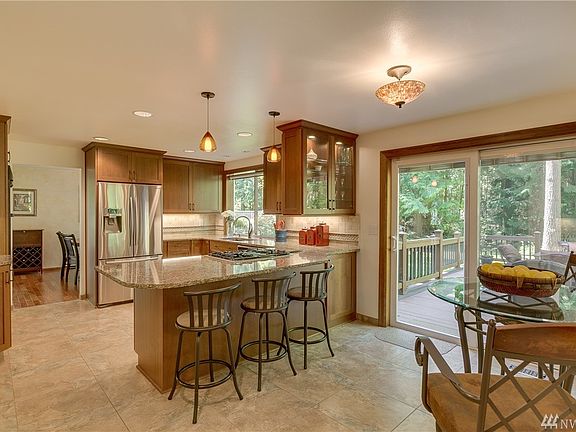 5th image of 5327 240th Ave NE