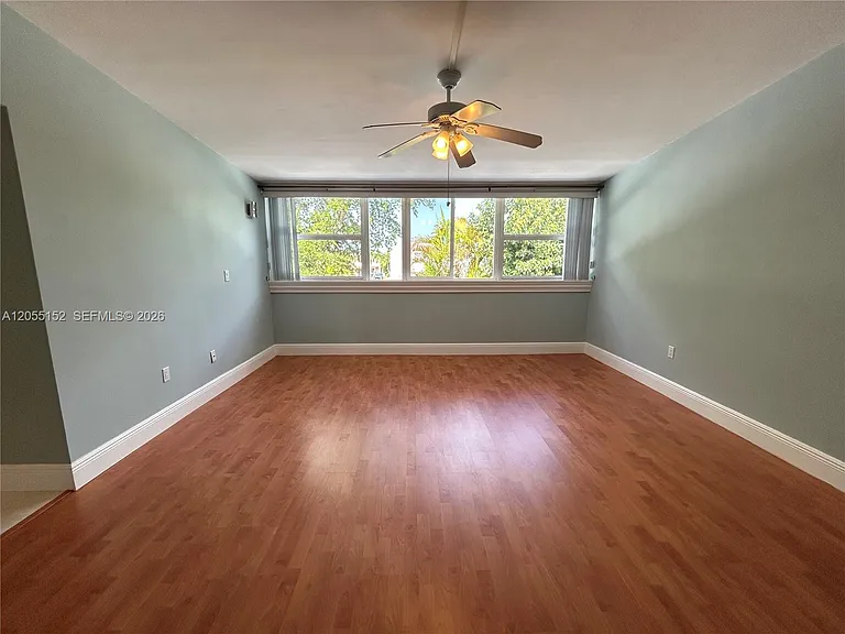 14110 Kendale Lakes Cir — Photo 42