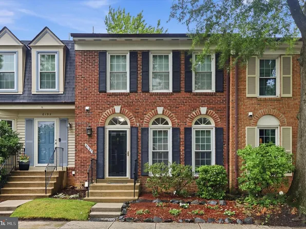 6197 Wellington Commons Dr, Alexandria, VA 22310