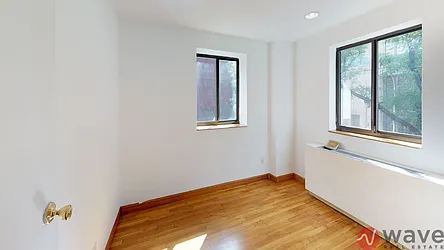 Rented by Wave Real Estate Group