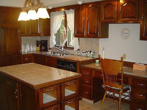Completely upgraded Kitch with Granite Counters 