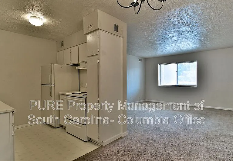 1002 Old Manor Rd — Photo 16