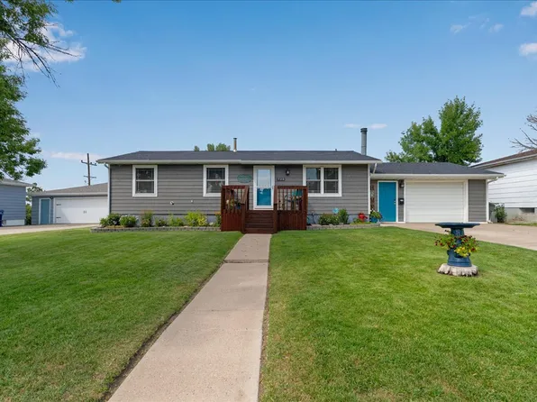 725 36th Ave NE, Great Falls, MT 59404