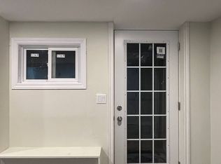 581 Galloway Cres #Basement, Mississauga, ON L5C 3R7