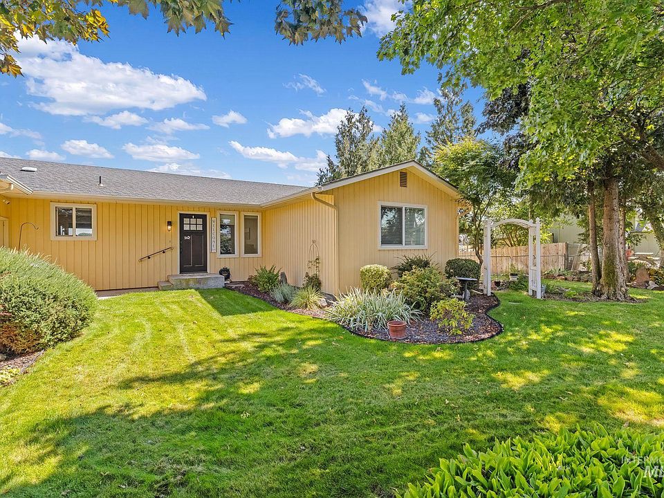 1st image of 2746 Florence Ct