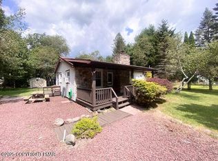 354 Old Stage Rd, Albrightsville, PA 18210