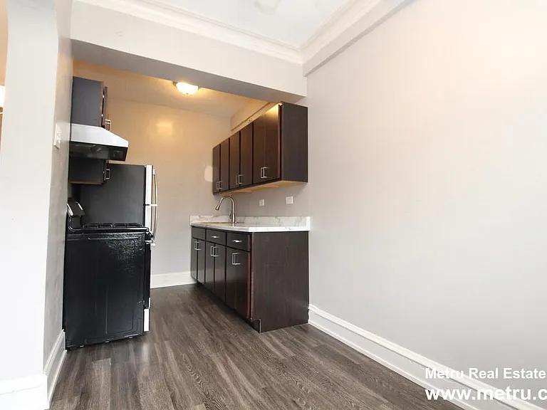 1033 W Loyola Ave #707 — Photo 5