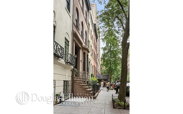 Rented by Douglas Elliman | media 18