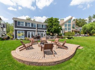 8574 Cherry Point Rd, Manitou Beach, MI 49253