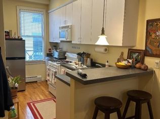 358 3rd St APT 4R, Hoboken, NJ 07030