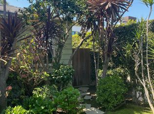 2571 S Bundy Dr, Los Angeles, CA 90064