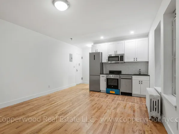 315 East 84th Street image 1 of 6