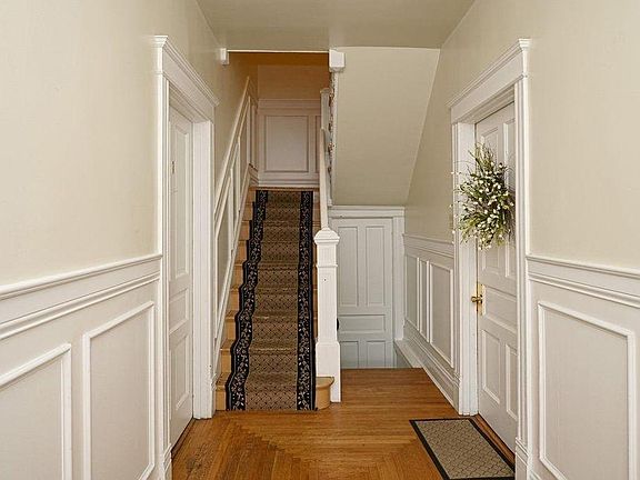 2nd image of 3571 Zumstein Ave #2