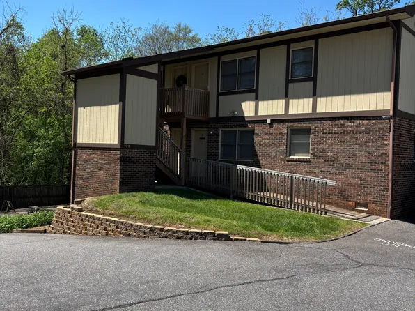 429D N Center St #429D, Statesville, NC 28677