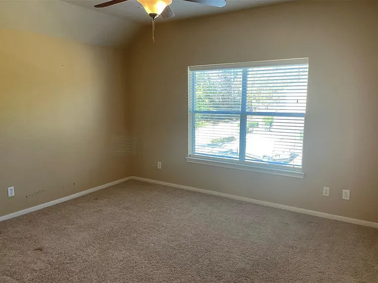 15 Innerwoods Pl — Photo 20